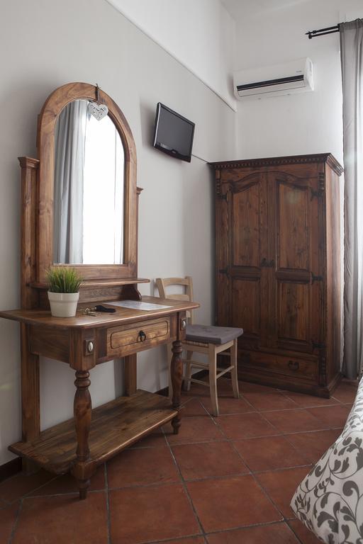 Piccarda Bed And Breakfast ฟลอเรนซ์ ภายนอก รูปภาพ