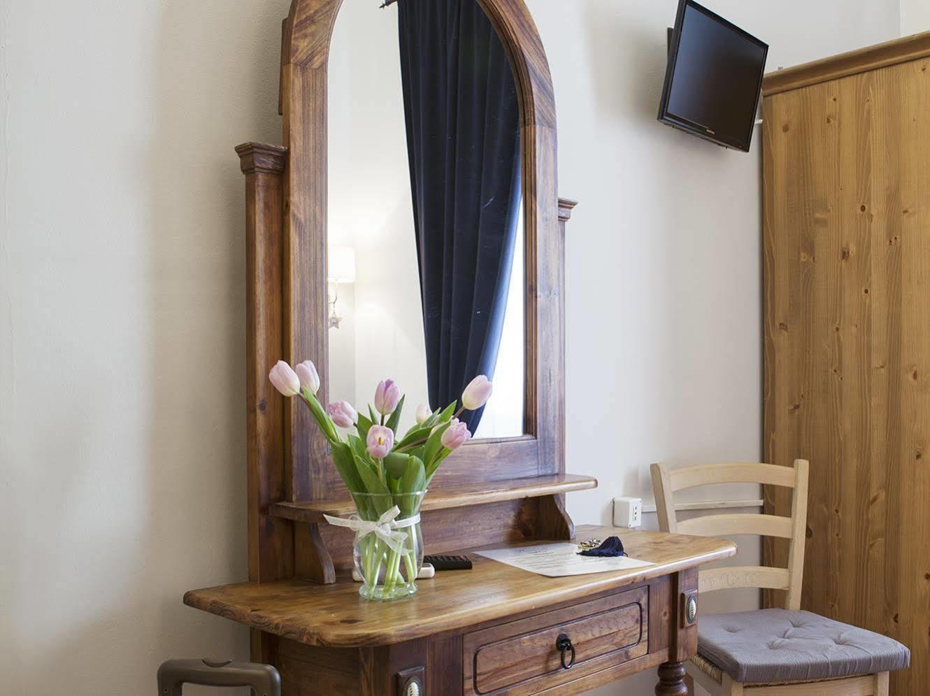 Piccarda Bed And Breakfast ฟลอเรนซ์ ภายนอก รูปภาพ