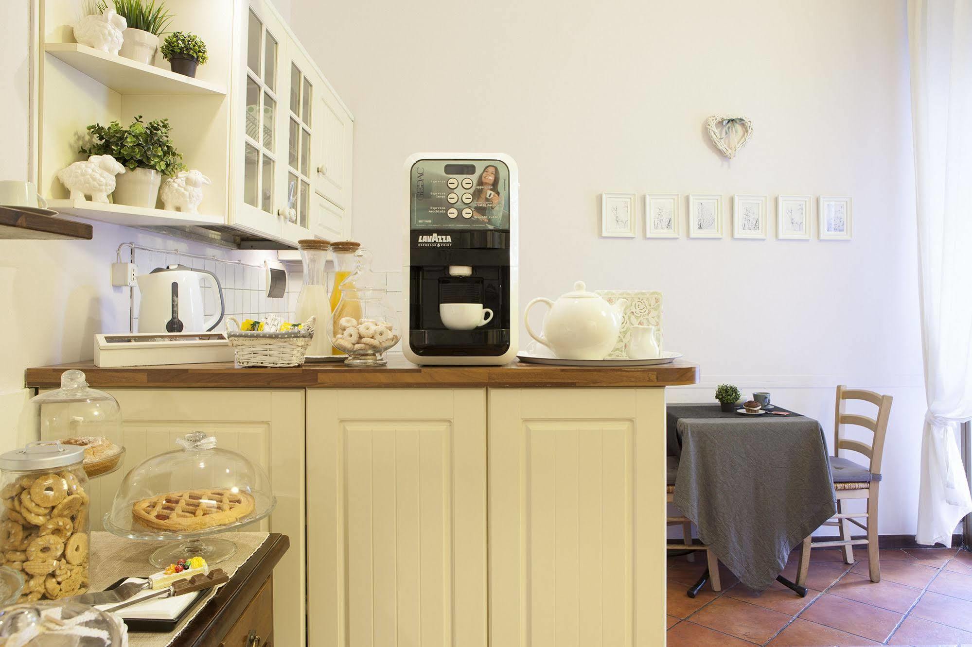 Piccarda Bed And Breakfast ฟลอเรนซ์ ภายนอก รูปภาพ