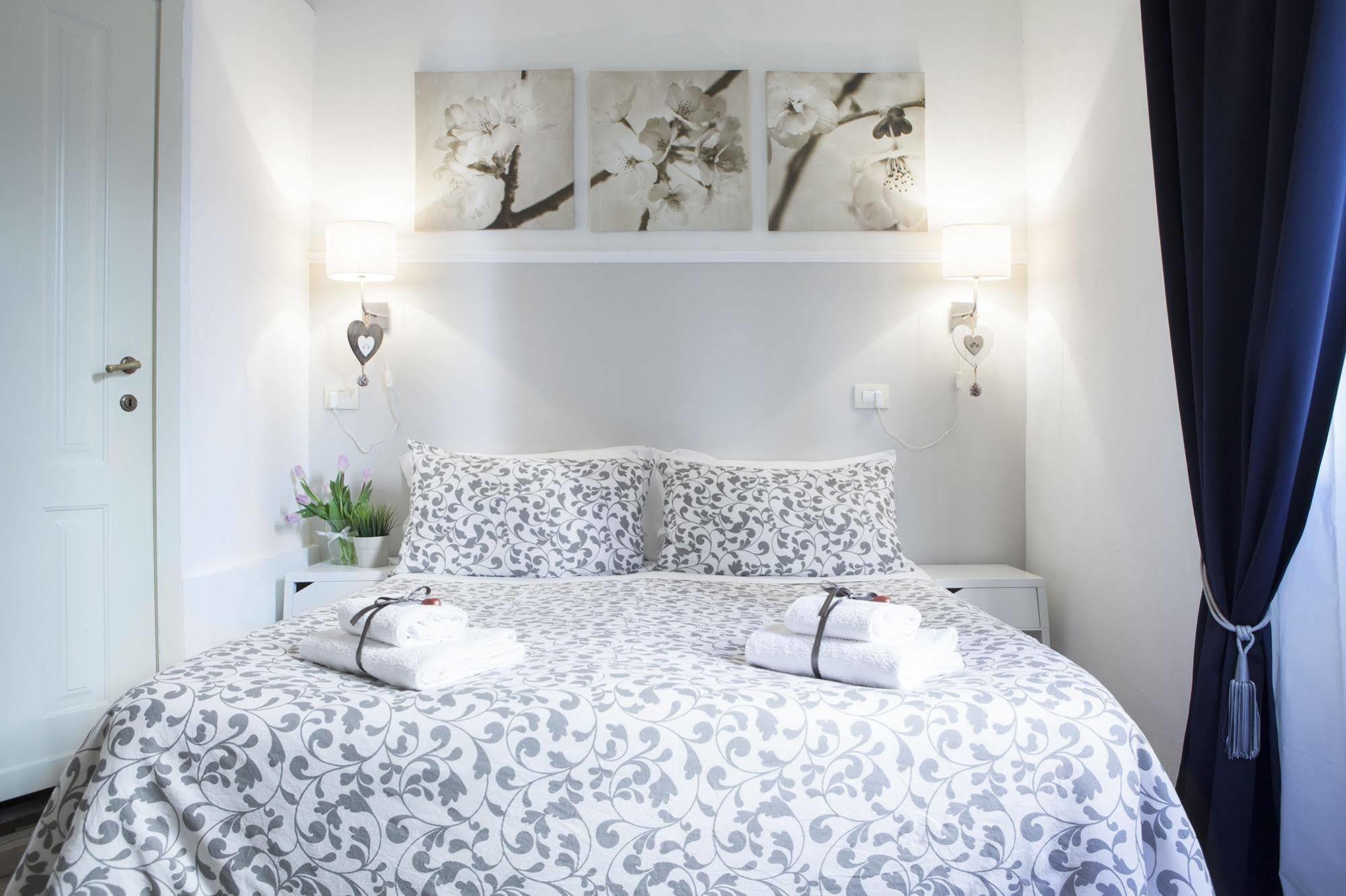 Piccarda Bed And Breakfast ฟลอเรนซ์ ภายนอก รูปภาพ