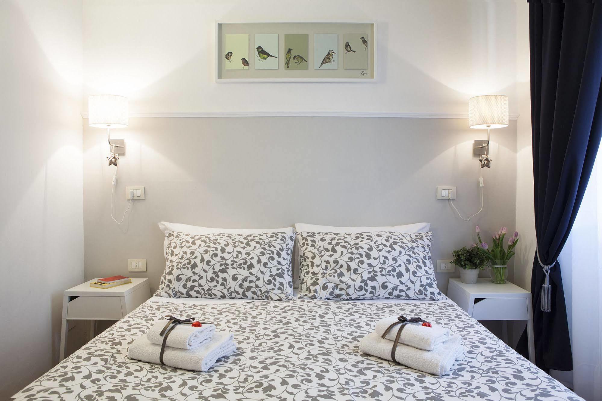 Piccarda Bed And Breakfast ฟลอเรนซ์ ภายนอก รูปภาพ