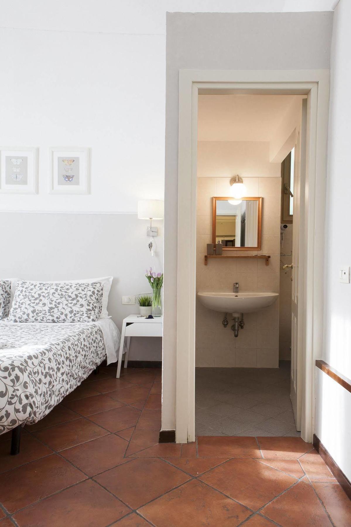 Piccarda Bed And Breakfast ฟลอเรนซ์ ภายนอก รูปภาพ